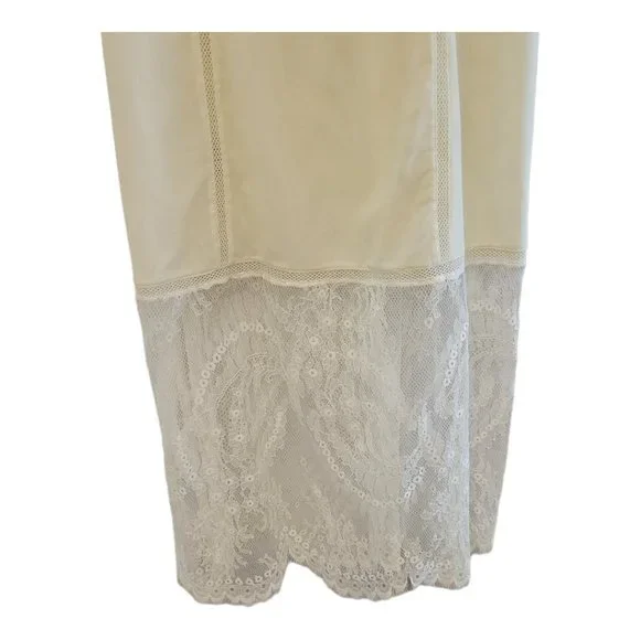 BCBGMaxAzria Runway Chantilly Lace Cream Cami Slip Dress Size XS - Picture 4 of 10